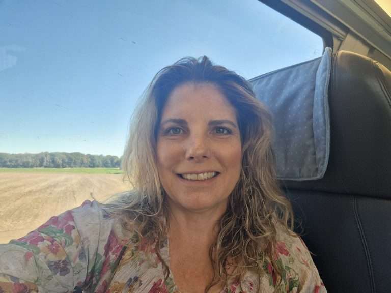 Kerstin im Zug